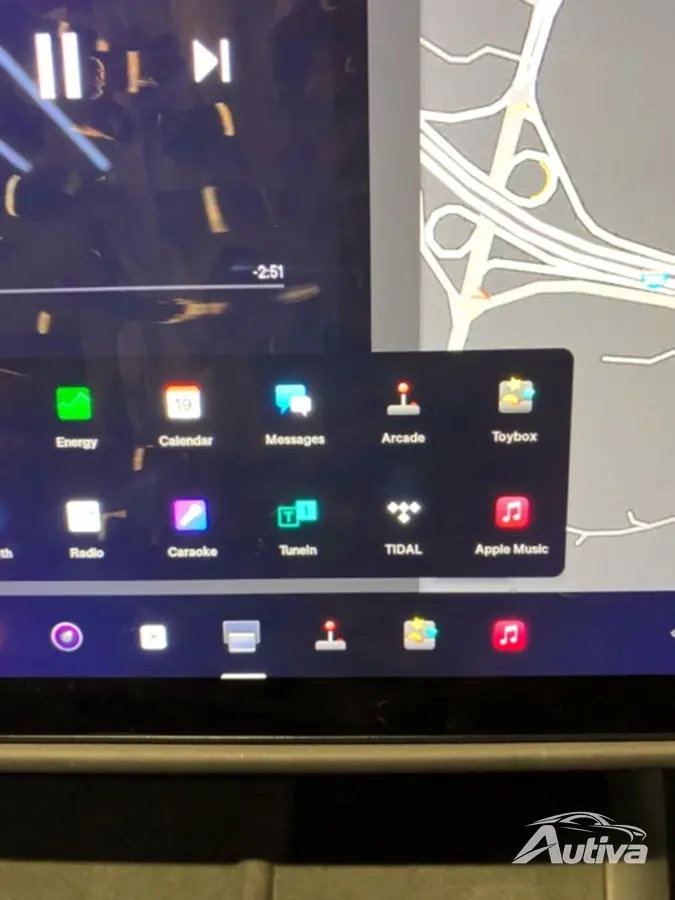 Bilder av Teslas programvare