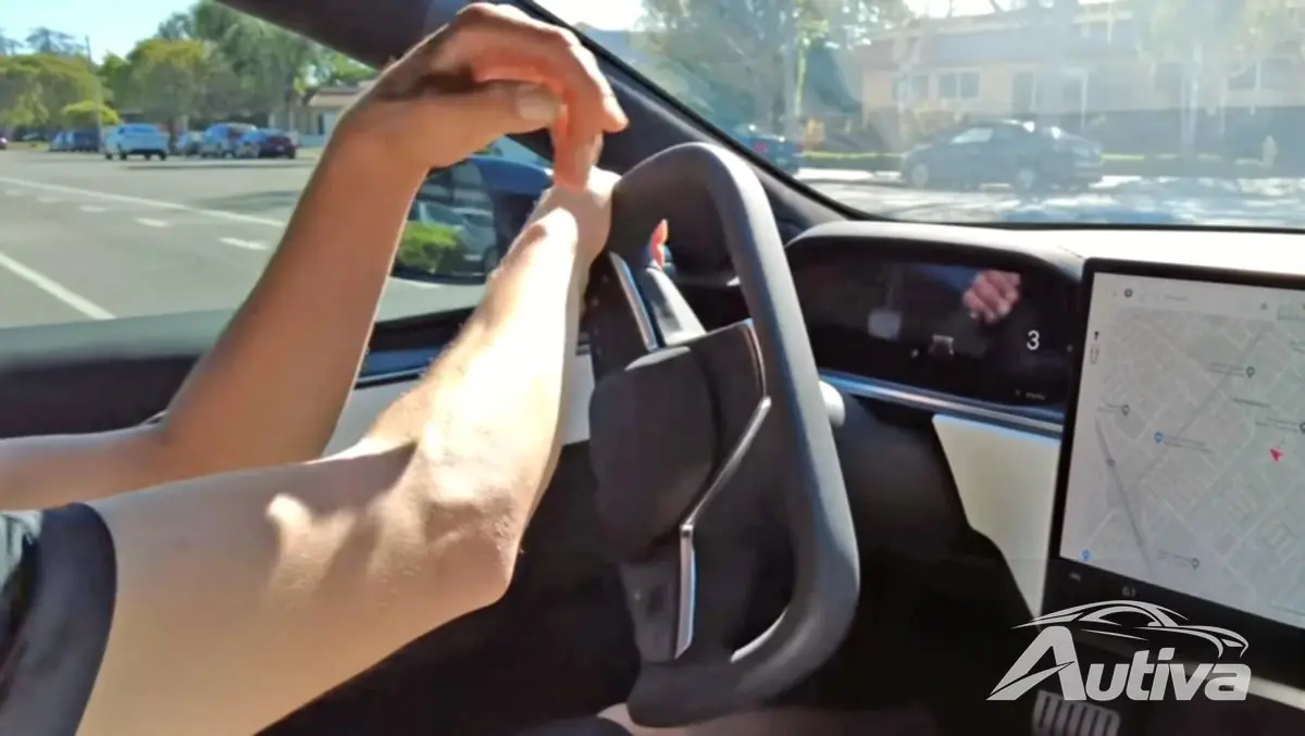 くびきを付けるか付けないか – テスラのステアリング再発明が素晴らしいにもかかわらず失敗する理由 くびきを付けるか付けないか – テスラのステアリング再発明が素晴らしいにもかかわらず失敗する理由