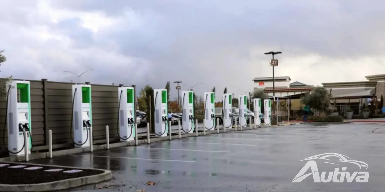 Britse regering schrapt subsidies voor elektrische auto's