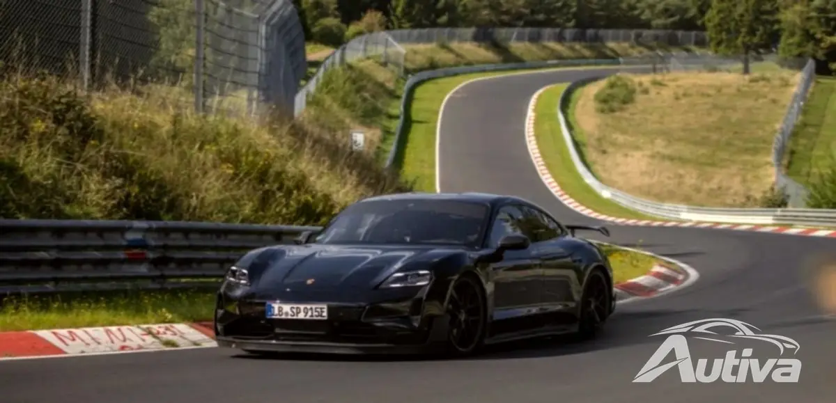 Une Porsche Taycan Turbo GT inédite bat le record du Nürburgring