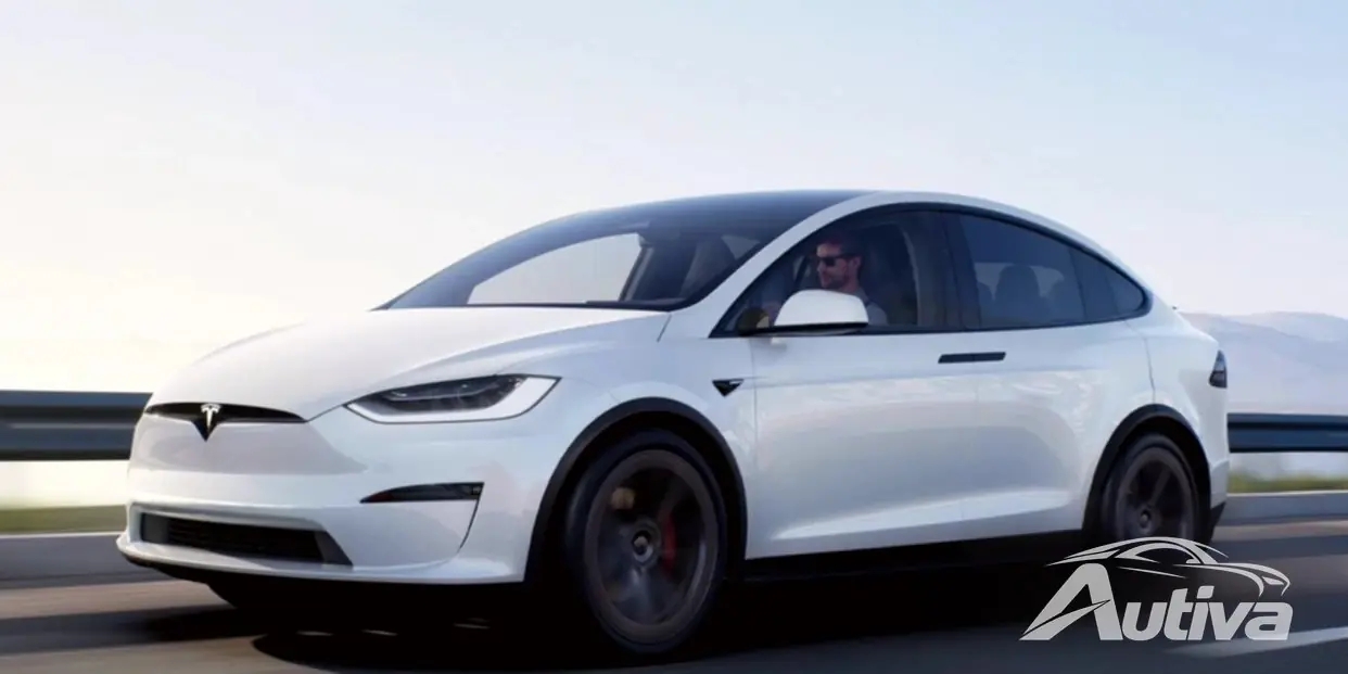 США начали расследование неисправностей ремней безопасности Tesla Model X