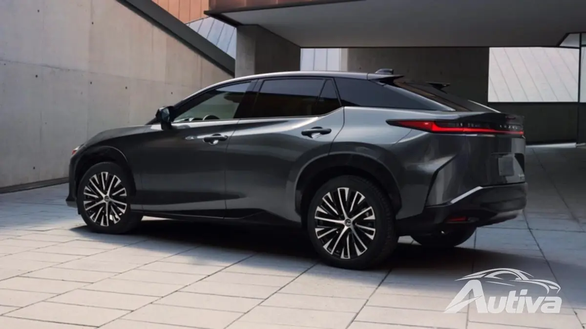 Lexus RZ 450e zostaje wyceniony w USA