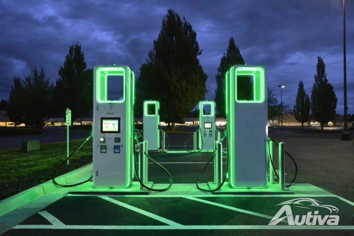 El impulso de Biden de 623 millones de dólares para 7.500 nuevos puntos de carga para coches eléctricos