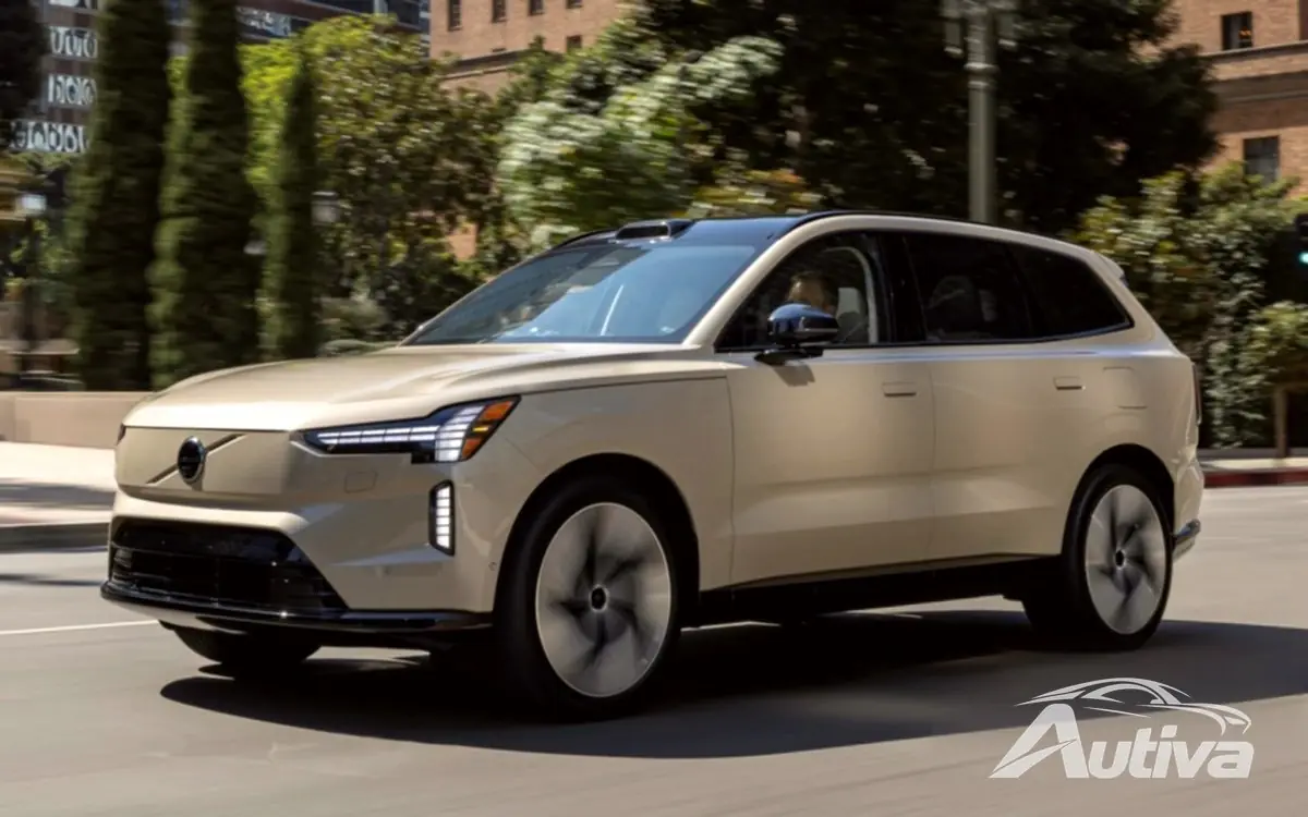 Les livraisons du Volvo EX90 commencent ce mois-ci, les voitures sont actuellement expédiées aux concessionnaires