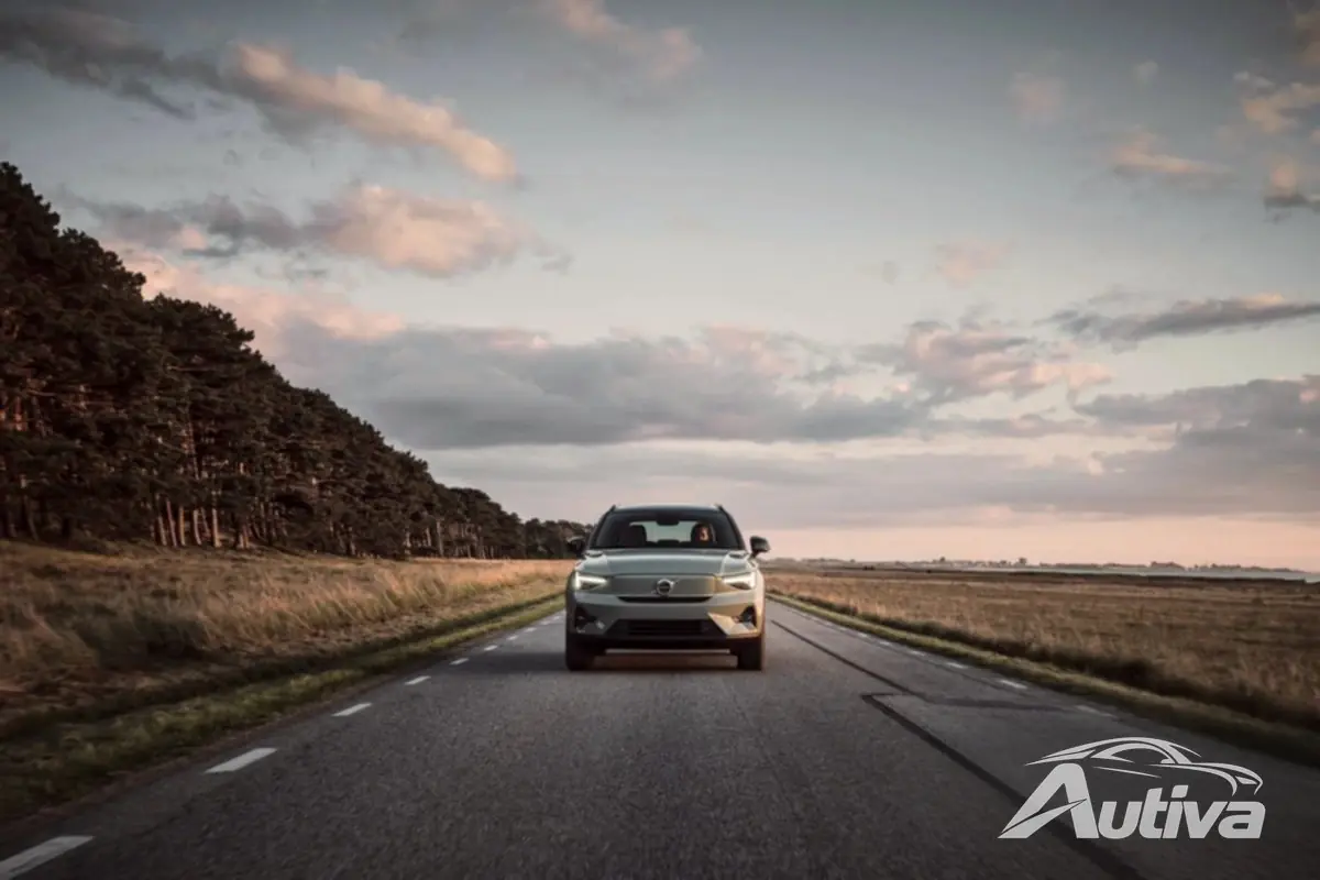 Volvo presenta la variante C40 Recharge monomotor, diseño renovado para el XC40 Recharge