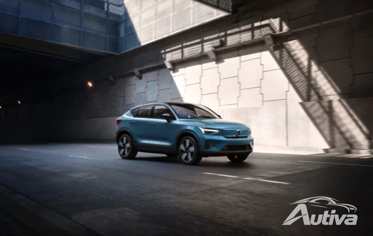 ボルボ、シングルモーター C40 Recharge バリアント、XC40 Recharge 用に刷新されたデザインを発表