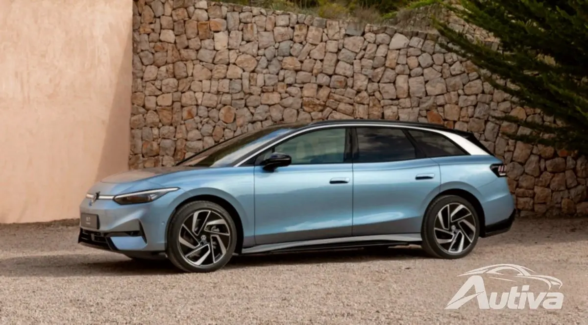 VW ID.7 Tourerは英国で受注開始、価格はセダンとほぼ同じ