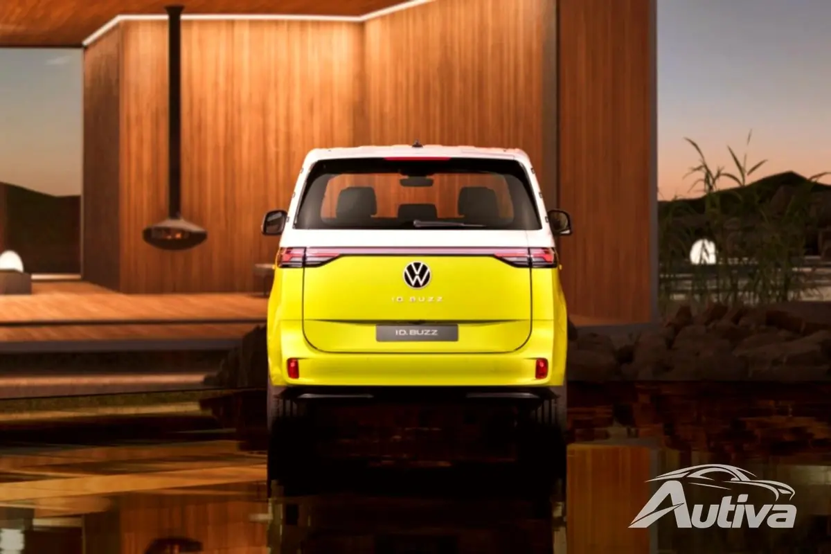 ID VW. Buzz è ora pienamente ufficiale in tutta la sua gloria divertente e colorata ID VW. Buzz è ora pienamente ufficiale in tutta la sua gloria divertente e colorata