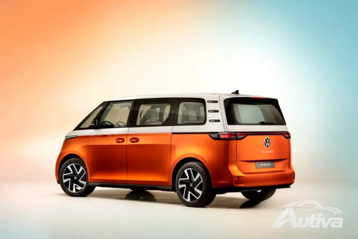 ID VW. Buzz è ora pienamente ufficiale in tutta la sua gloria divertente e colorata ID VW. Buzz è ora pienamente ufficiale in tutta la sua gloria divertente e colorata