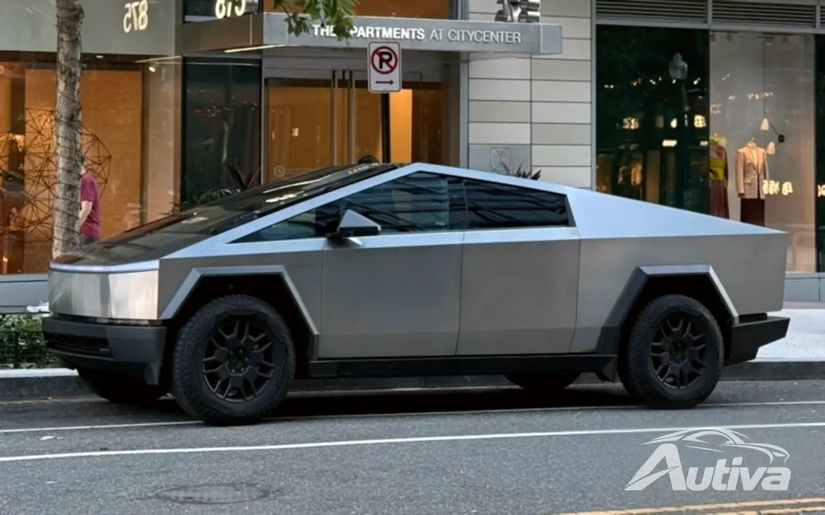 El curioso caso de los poco queridos Tesla Cybertrucks El curioso caso de los poco queridos Tesla Cybertrucks