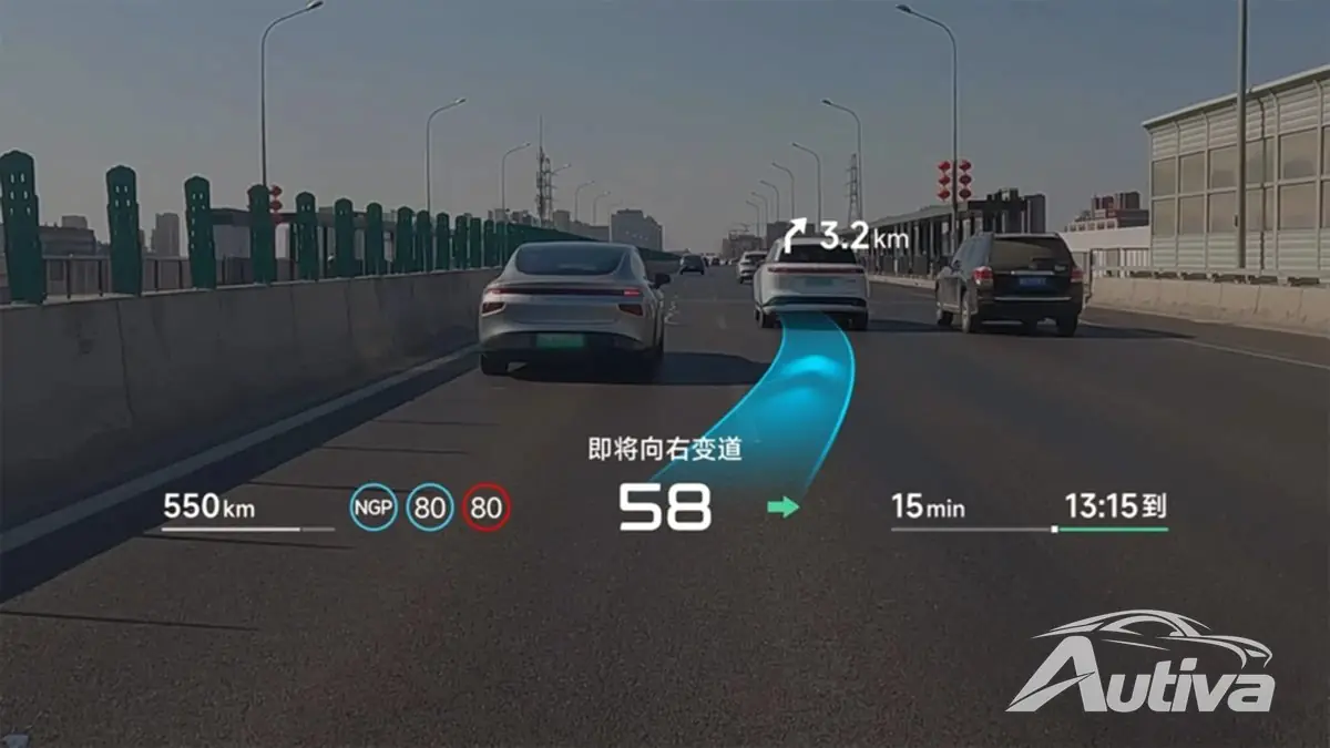 XPeng と Huawei が運転用ディスプレイを再考