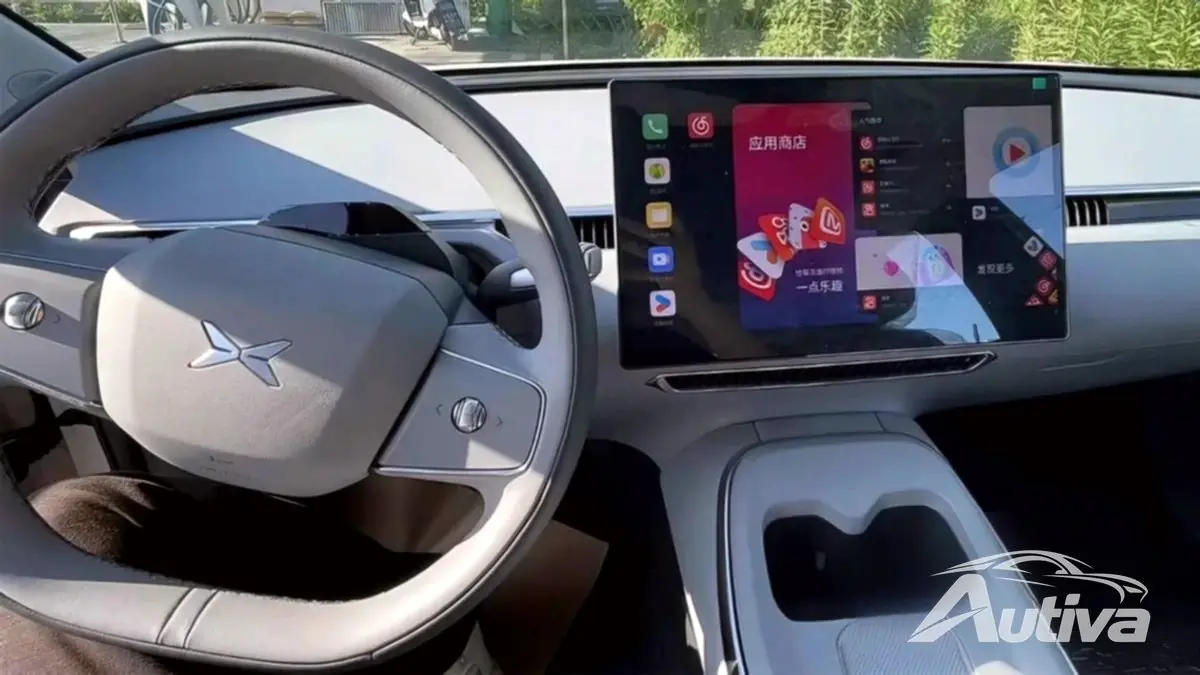 XPeng Mona M03 스파이샷으로 Tesla Model 3에서 영감을 받은 인테리어 공개 XPeng Mona M03 스파이샷으로 Tesla Model 3에서 영감을 받은 인테리어 공개