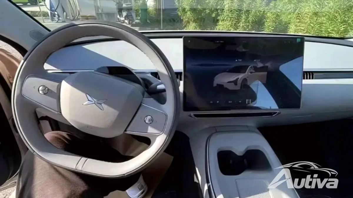 Fotos de espionagem XPeng Mona M03 revelam interior inspirado no Tesla Model 3 Fotos de espionagem XPeng Mona M03 revelam interior inspirado no Tesla Model 3
