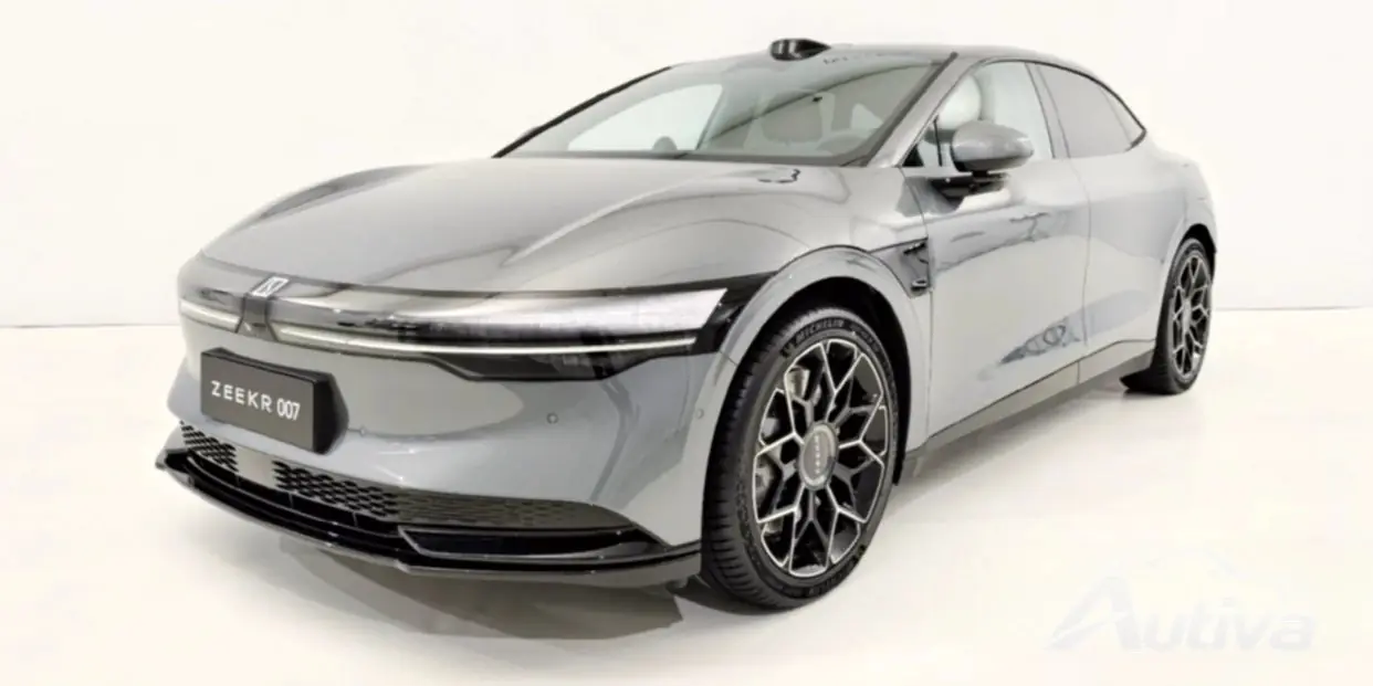 Zeekr stellt die neue elektrische Limousine 007 vor