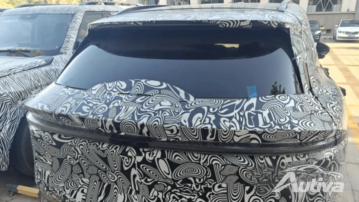 El nuevo SUV eléctrico CX1E de Zeekr fue detectado en pruebas en China 5