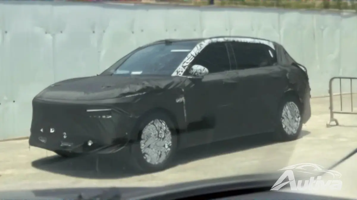Zeekrの新しい電気SUV、CX1Eが中国でテストされているのを発見