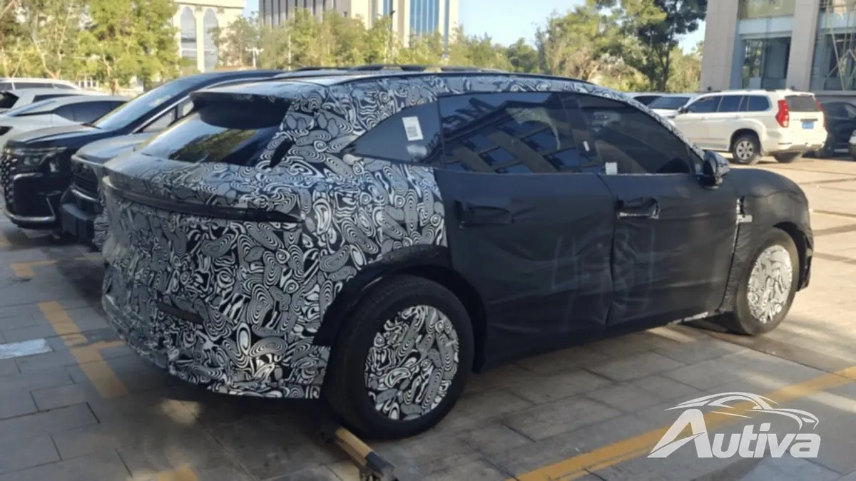 Zeekrの新型電動SUV「CX1E」が中国でスポットテストを実施 4