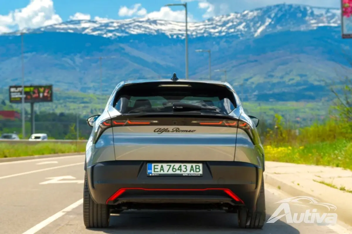 Revisión de Alfa Romeo Junior Elettrica Veloce