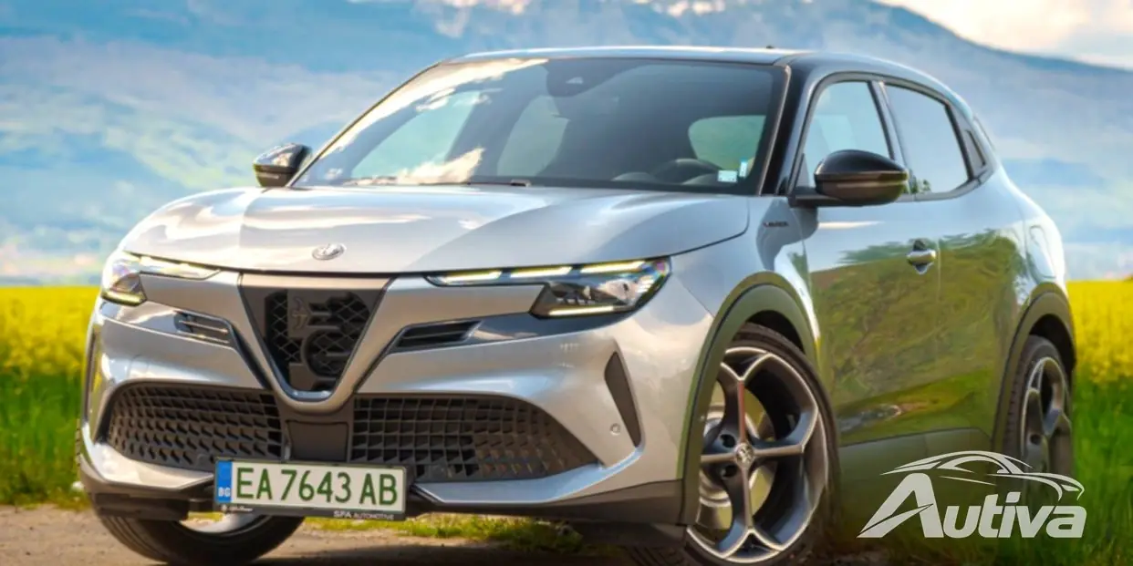 Alfa Romeo Junior Elettrica Veloce Recension: Är denna elektriska Hot Hatch värd det?