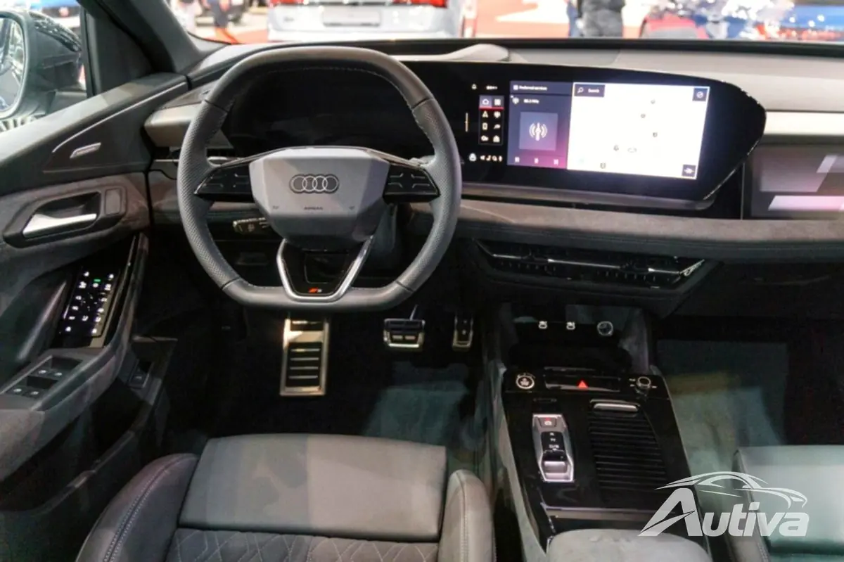 Recensione degli interni, del design e delle caratteristiche dell'Audi Q6 e=tron