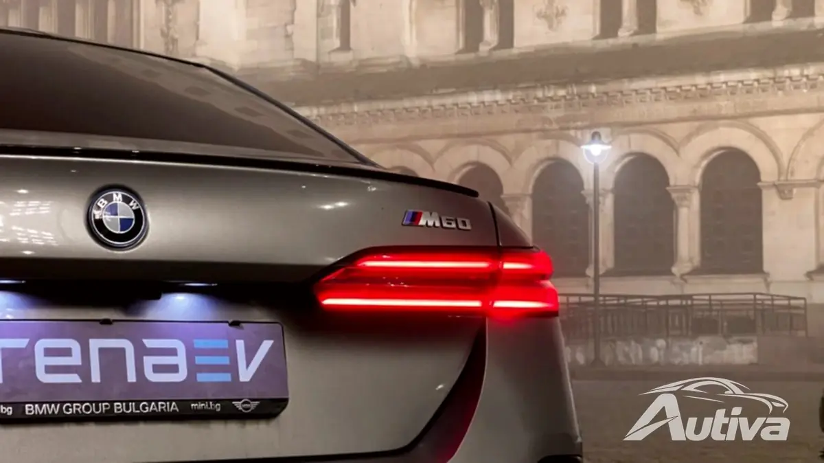 Baksiden av i5 er særegen og aggressiv.
