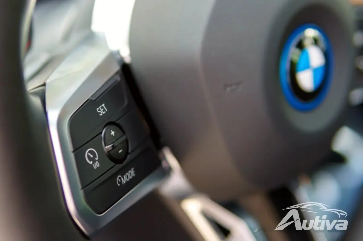 BMW iX2 xDrive30 Testbericht