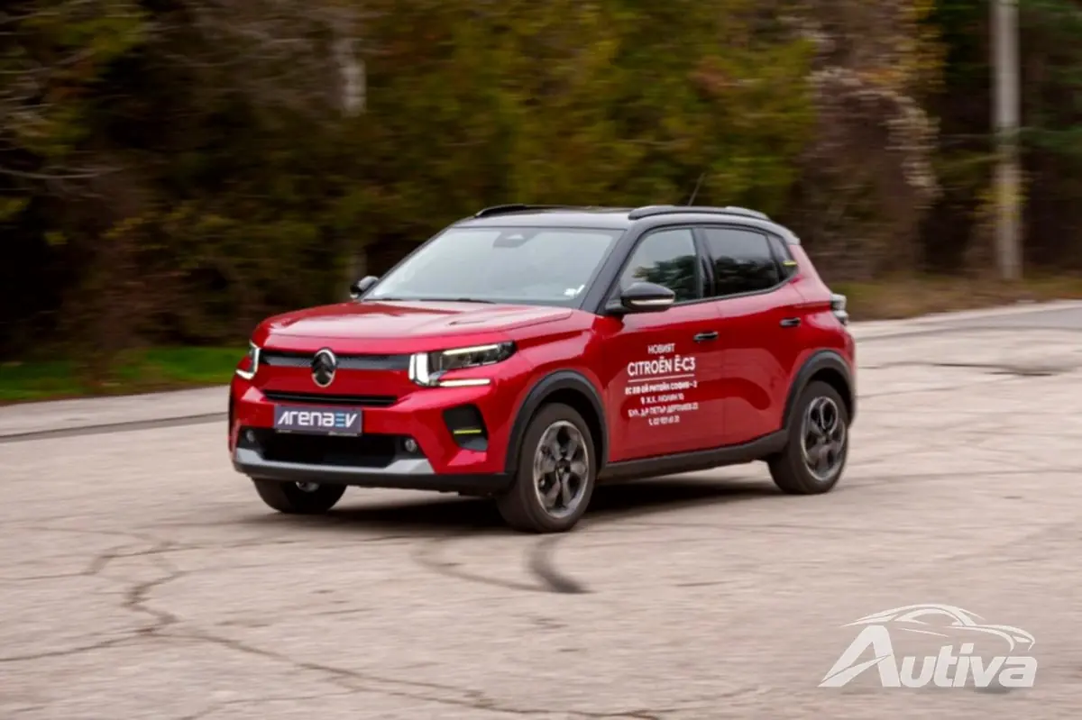 Framsidan av Citroen e-C3
