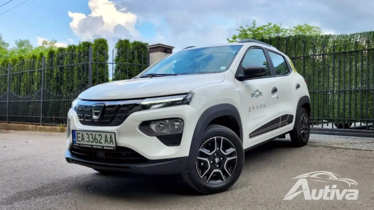 Модель Spring имеет фирменный передок Dacia.