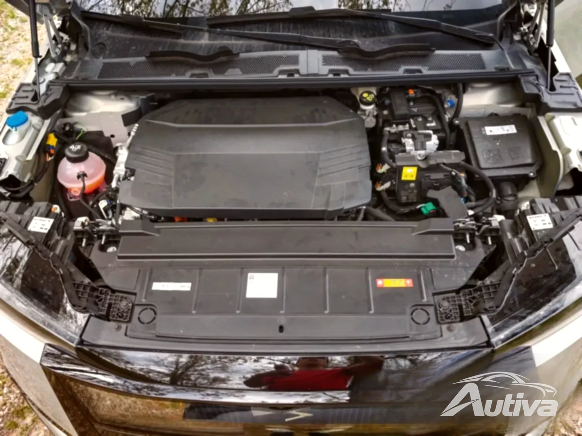2026 डीएस Nº8 AWD समीक्षा