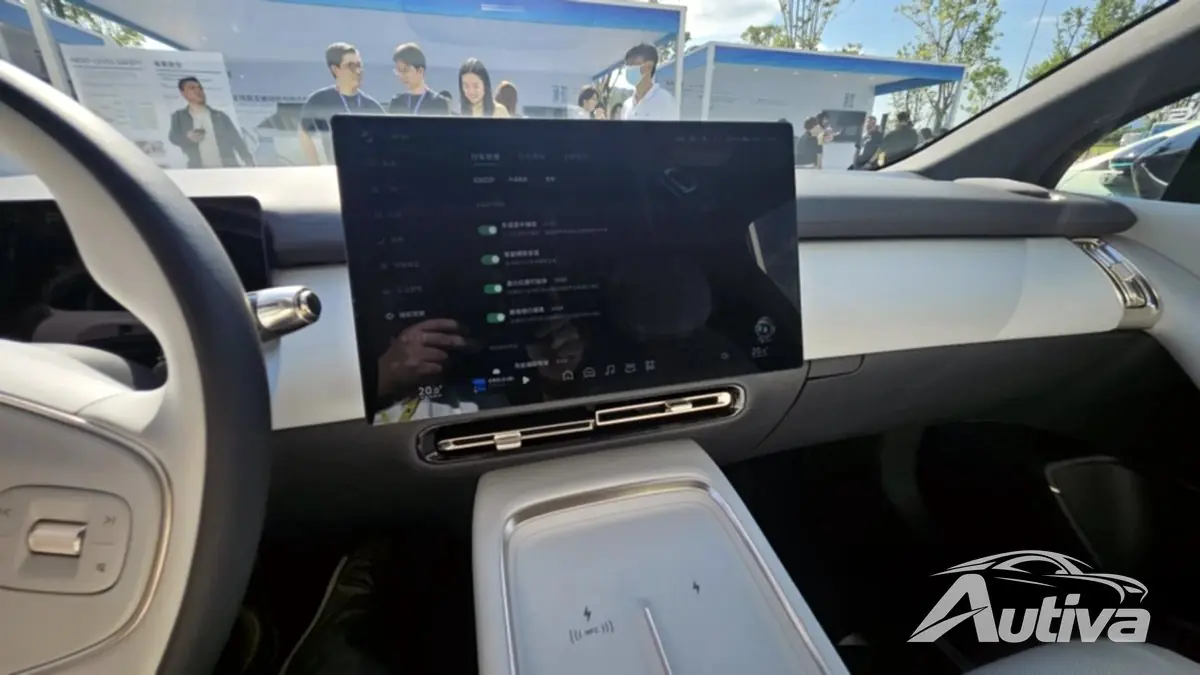 小鹏P7+是中国的家用电动汽车,押注于基于视觉的人工智能 小鹏P7+是中国的家用电动汽车,押注于基于视觉的人工智能