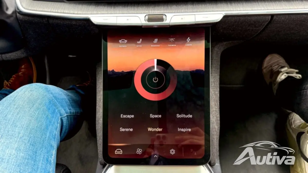 Het onderste scherm heeft meer mogelijkheden in de Lucid Air.