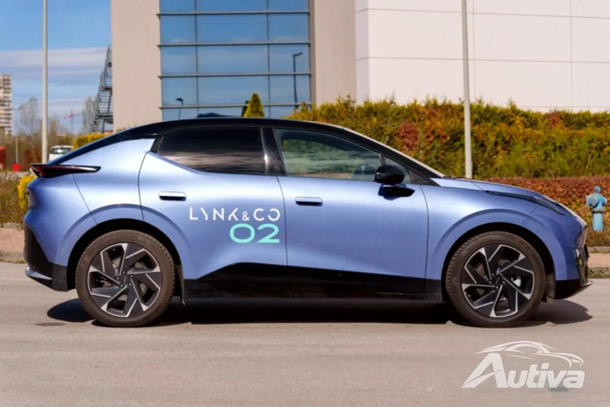 Lynk & Co 02 レビュー
