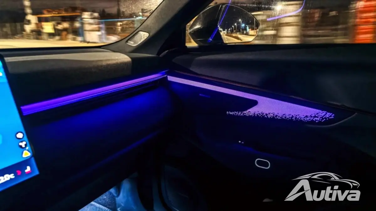 Lynk & Co 08 sfeerverlichting