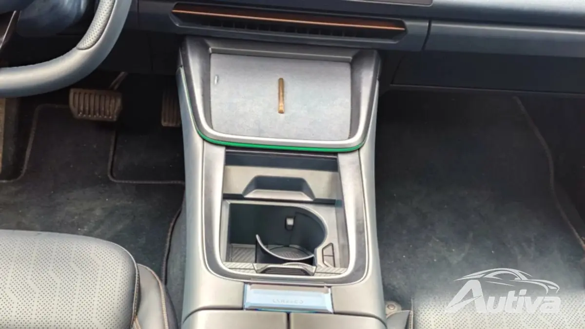 Lynk & Co 08 middenconsole