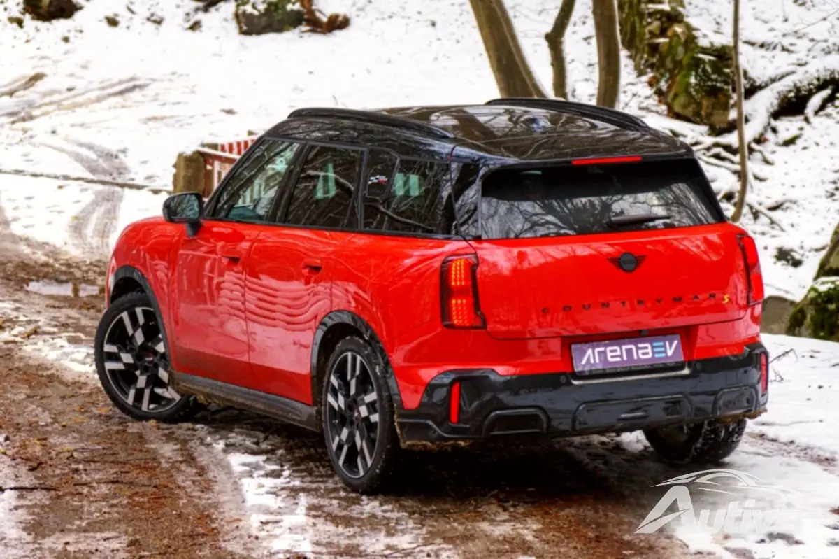 Обзор Mini Countryman SE ALL4 Обзор Mini Countryman SE ALL4