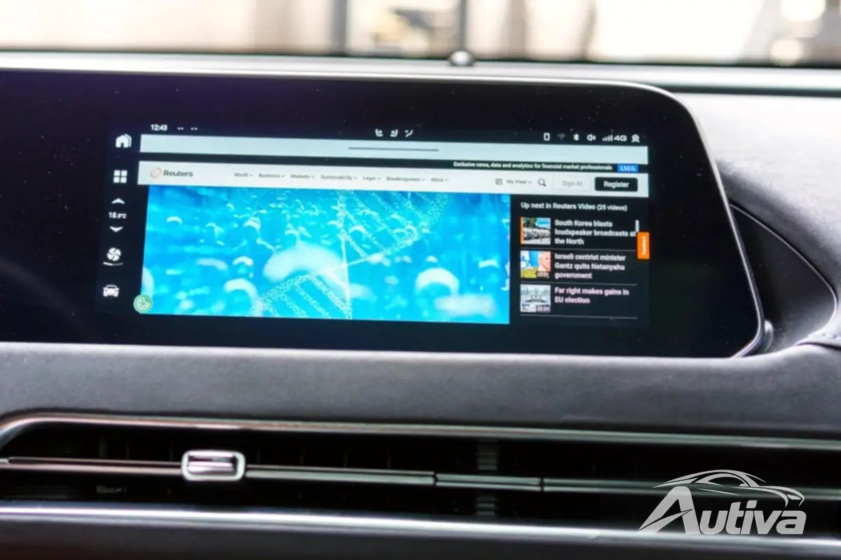 Il n’y a pas d’Apple Car Play à bord.