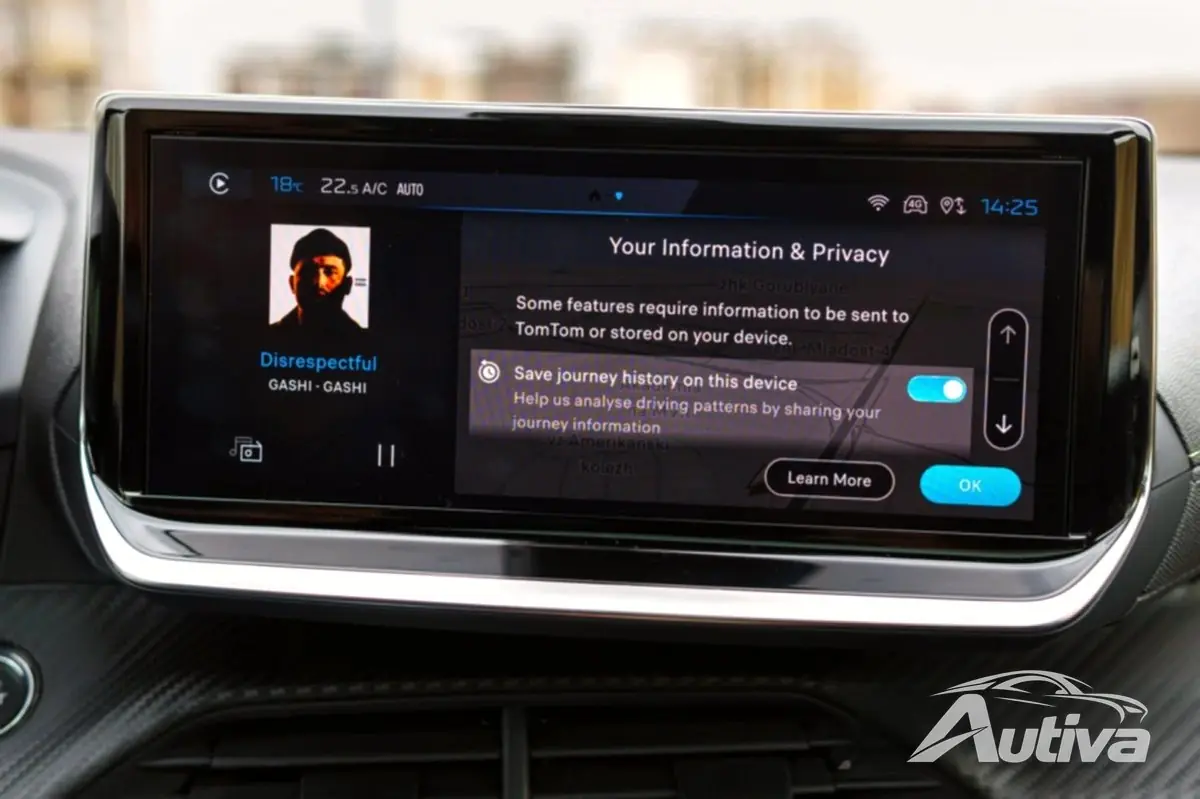 A navegação TomTom pode ser atualizada remotamente para novos mapas.