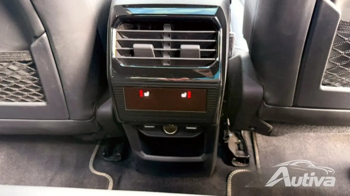 Arkadaki yolcular bazı konforlara kavuşuyor.