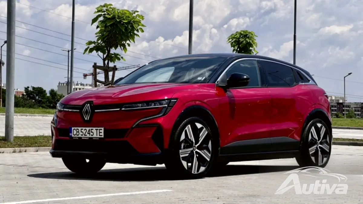 Das Äußere des Megane E-Tech ist voller stilvoller Akzente, die den hübschen Look abrunden.