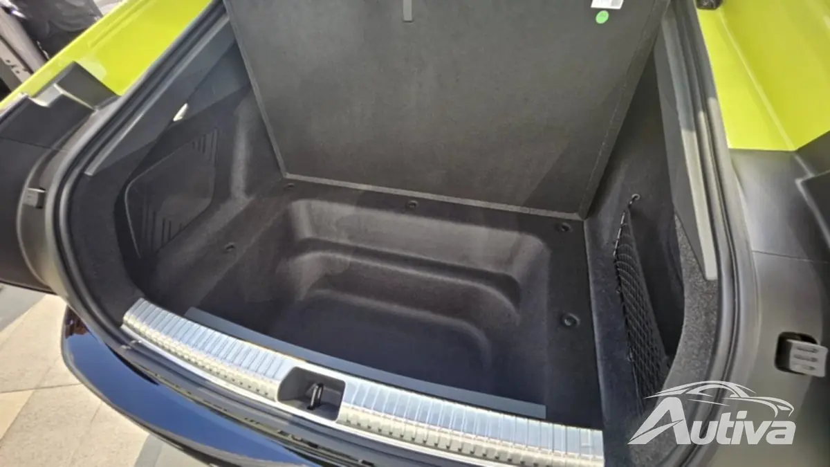 Análise do XPeng Next P7: Interior, Design e Desempenho 12