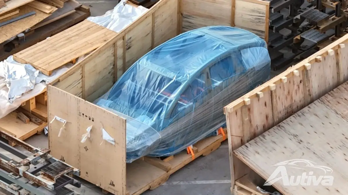 Teslas sexsitsiga Model Y L är på väg att göra en global debut, enligt lagar och spionbilder