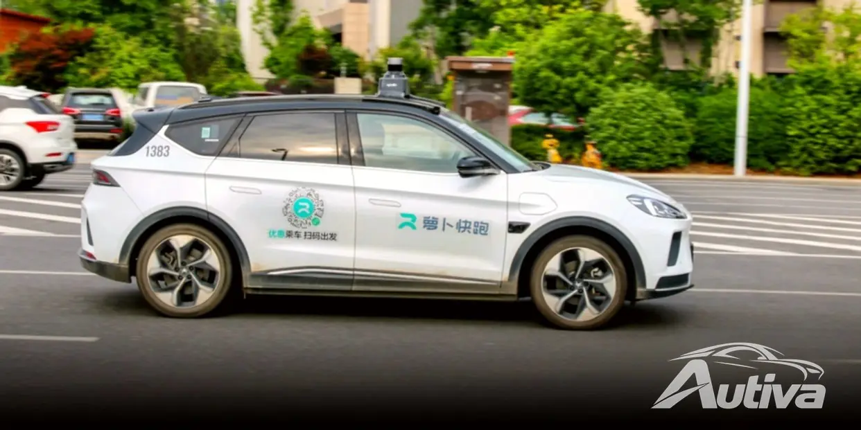 China desliga o novo robotáxi elétrico