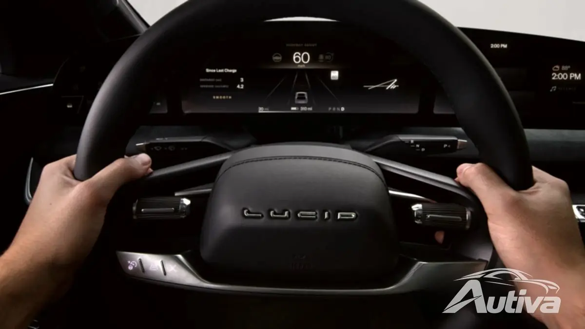 Lucid Air, yeni yazılım güncellemesiyle eller serbest sürüşün kilidini açıyor Lucid Air, yeni yazılım güncellemesiyle eller serbest sürüşün kilidini açıyor