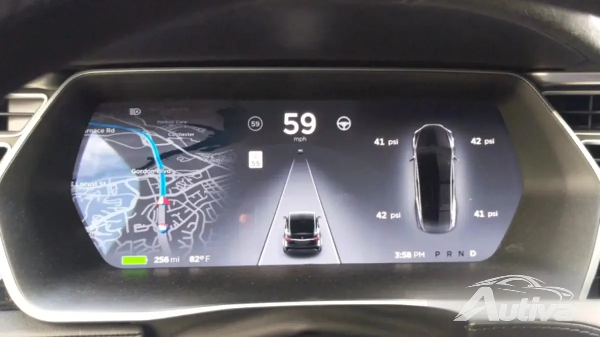 Tesla starter tilbakekalling av programvare av 1,1 millioner biler i Kina