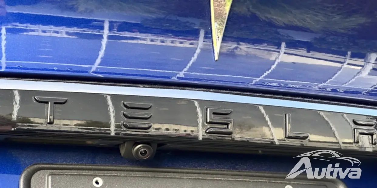 Tesla migliora la qualità della fotocamera HW3 con il nuovo aggiornamento OTA