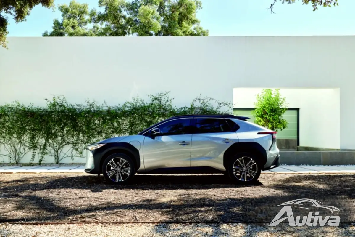 Toyota bZ4X debuterer som selskapets første spesialdesignede elbil