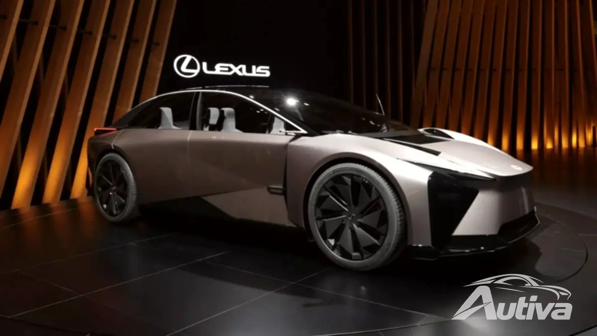 Toyota hyllar den futuristiska Lexus sedan Toyota hyllar den futuristiska Lexus sedan