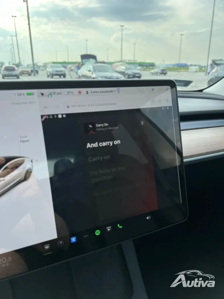 Проект Tesla Android в действии: езда с Apple Maps и прослушивание Apple Music