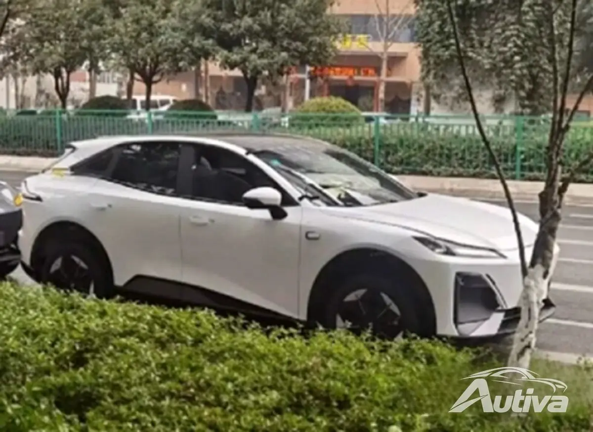 Plus de photos d'espionnage du Shenlan S7 en provenance de Chine