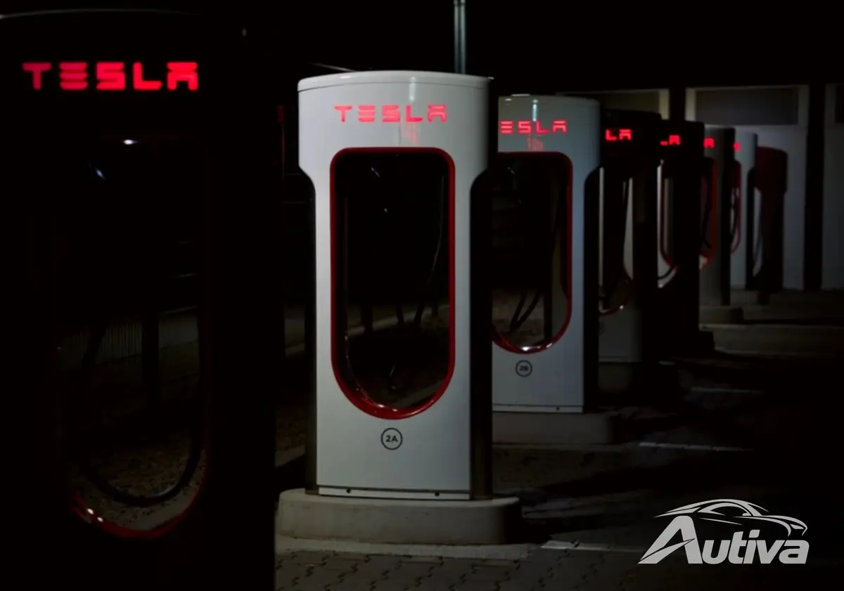 Tesla stelt 350 Supercharger-stations open voor andere EV-merken in China Tesla stelt 350 Supercharger-stations open voor andere EV-merken in China